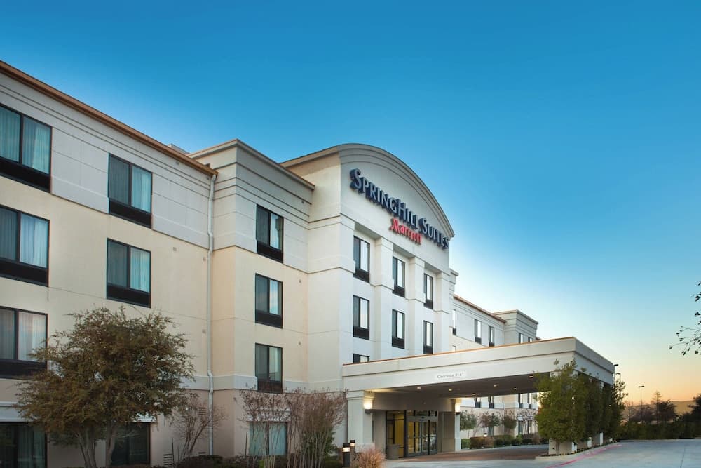 SpringHill Suites by Marriott Dallas DFW Airport N/Grapevine featured exterior or lobby in Grapevine, TX — similar hotel