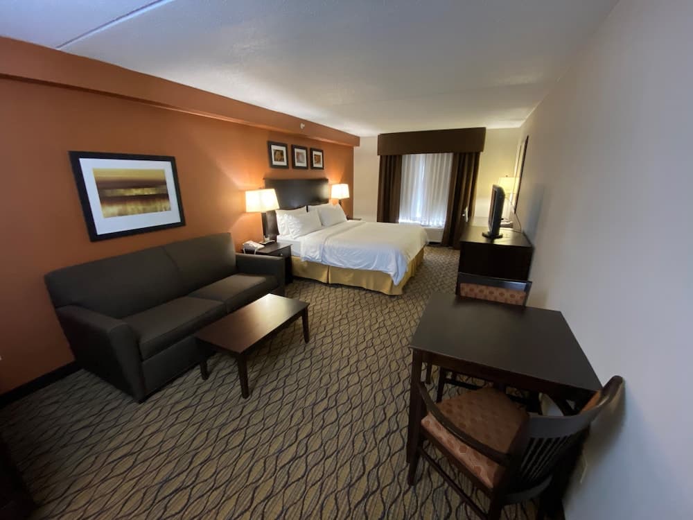 Holiday Inn Express Hotel & Suites Danbury - I-84 by IHG gallery photo in Danbury, CT — image 13
