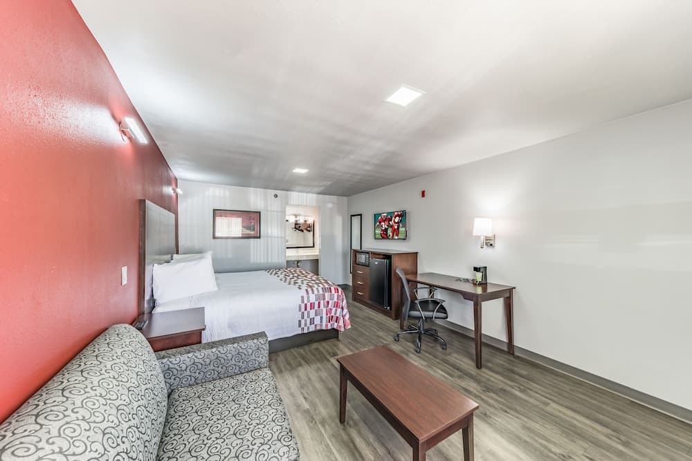 Red Roof Inn Dallas - Mesquite/ Fair Park NE property views in Mesquite, TX — gallery photo 3