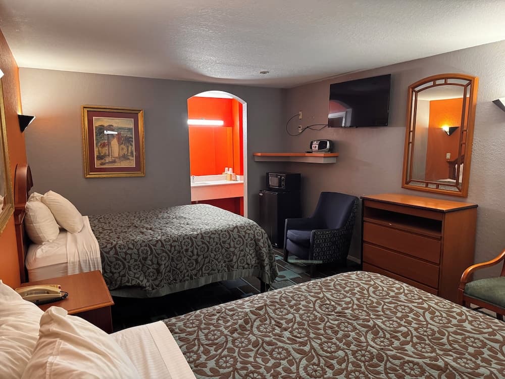 luxury inn interior in San Antonio, TX — gallery photo 2