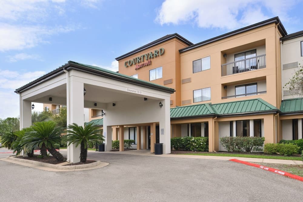 Courtyard by Marriott Beaumont — hotel in Beaumont, Texas