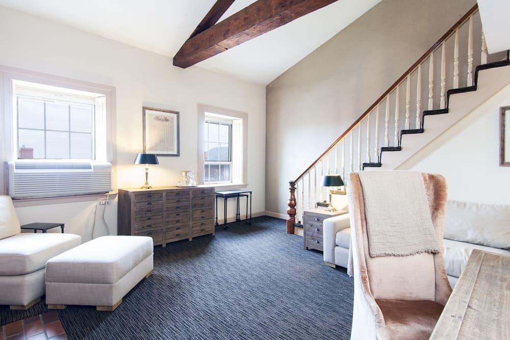 Garrison Inn Boutique Hotel gallery photo in Newburyport, MA — image 43