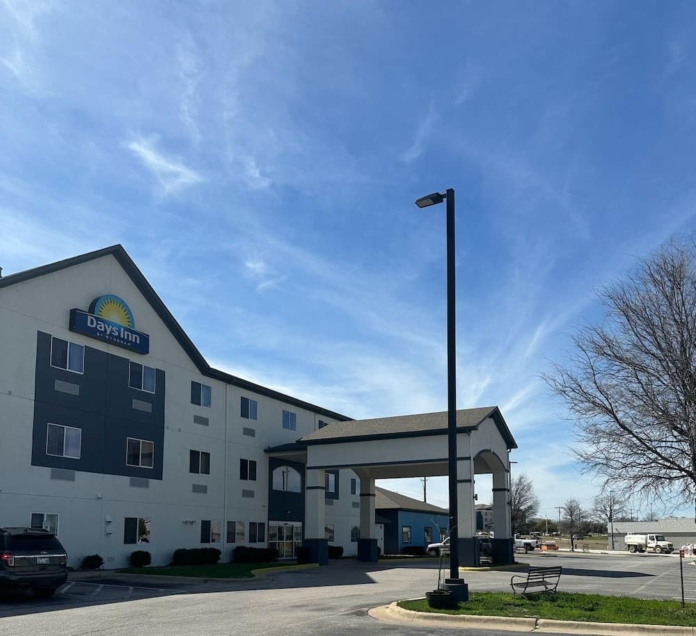Days Inn by Wyndham Copperas Cove — hotel in Copperas Cove, Texas