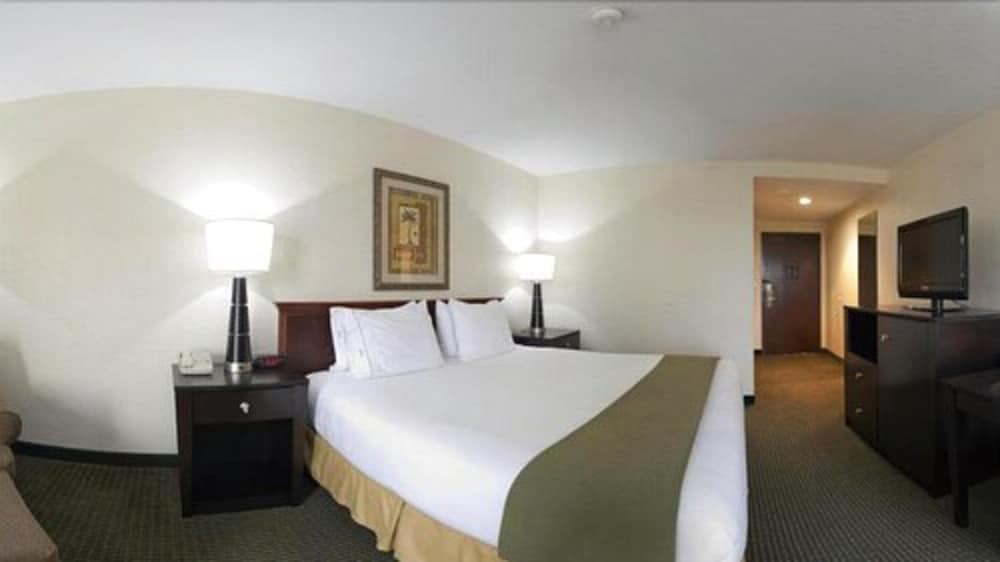 Holiday Inn Express Harlingen by IHG gallery photo in Harlingen, TX — image 49