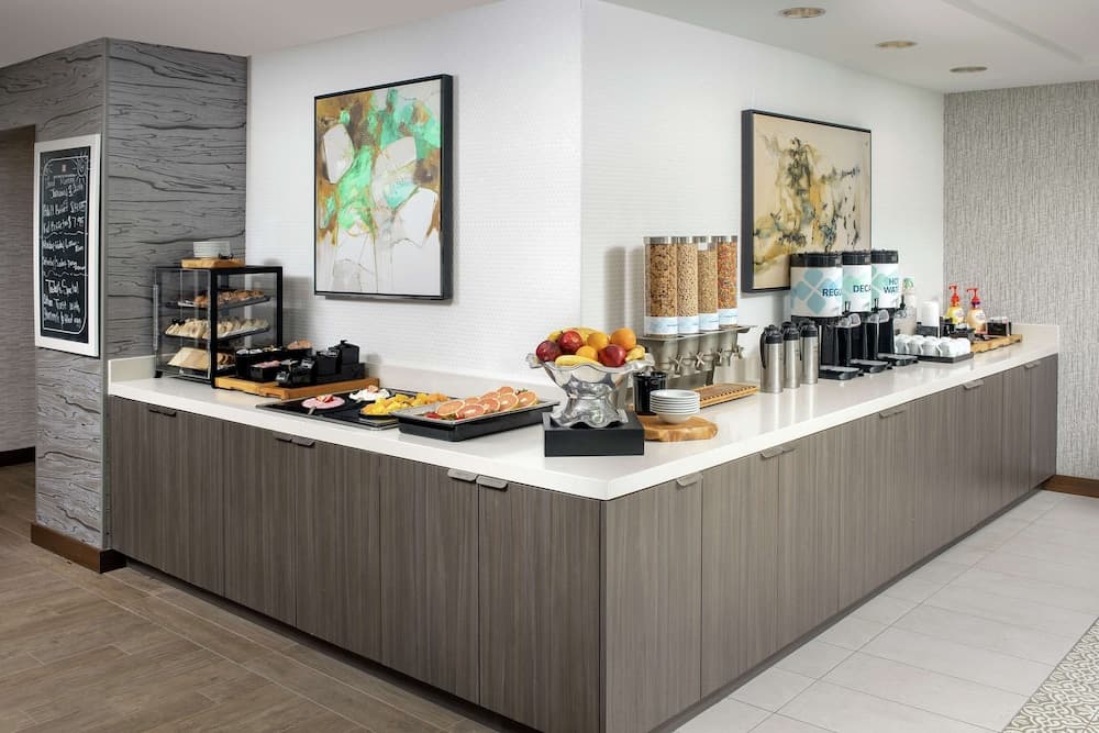 Hilton Garden Inn Miami Brickell South property views in Miami, FL — gallery photo 3