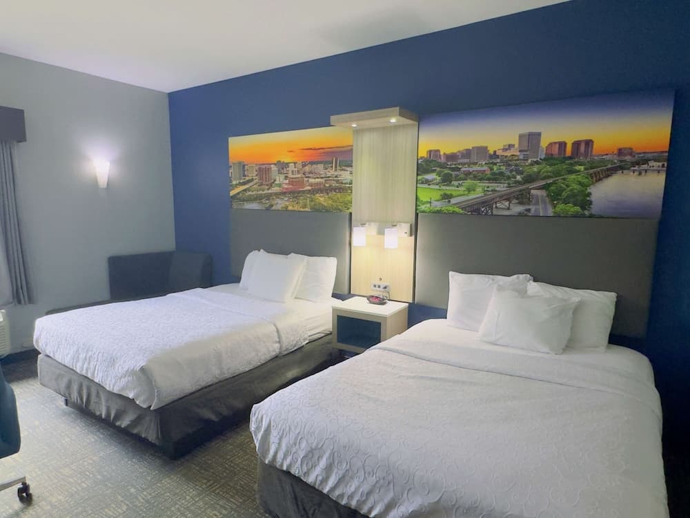 Best Western Plus Glen Allen Inn property views in Glen Allen, VA — gallery photo 3