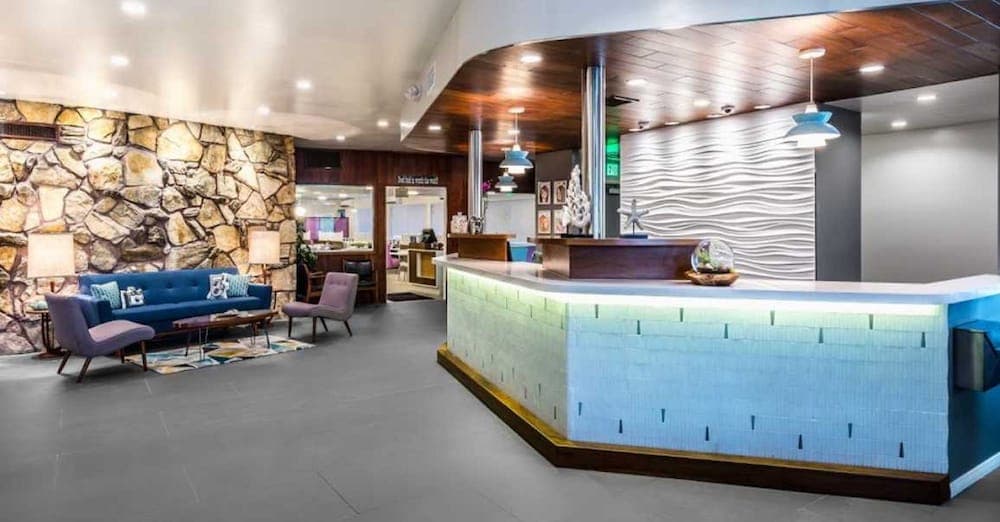 Kings Inn San Diego interior in San Diego, CA — gallery photo 2