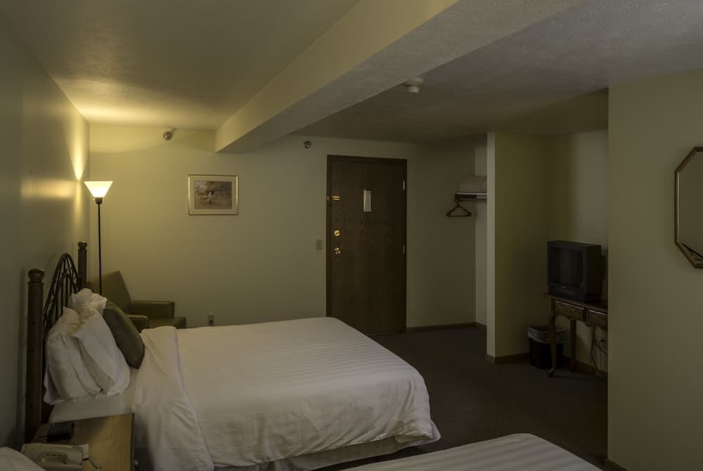 Sugarcreek Village Inn gallery photo in Sugarcreek, OH — image 14