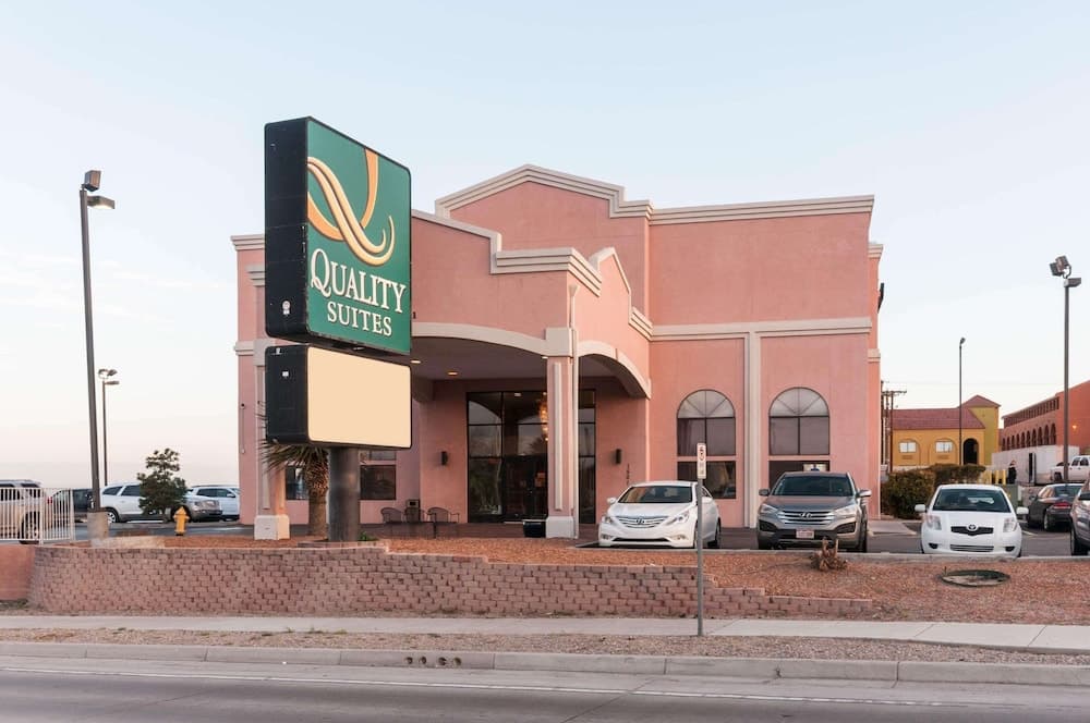 Quality Suites Albuquerque Airport featured exterior or lobby in Albuquerque, NM — similar hotel