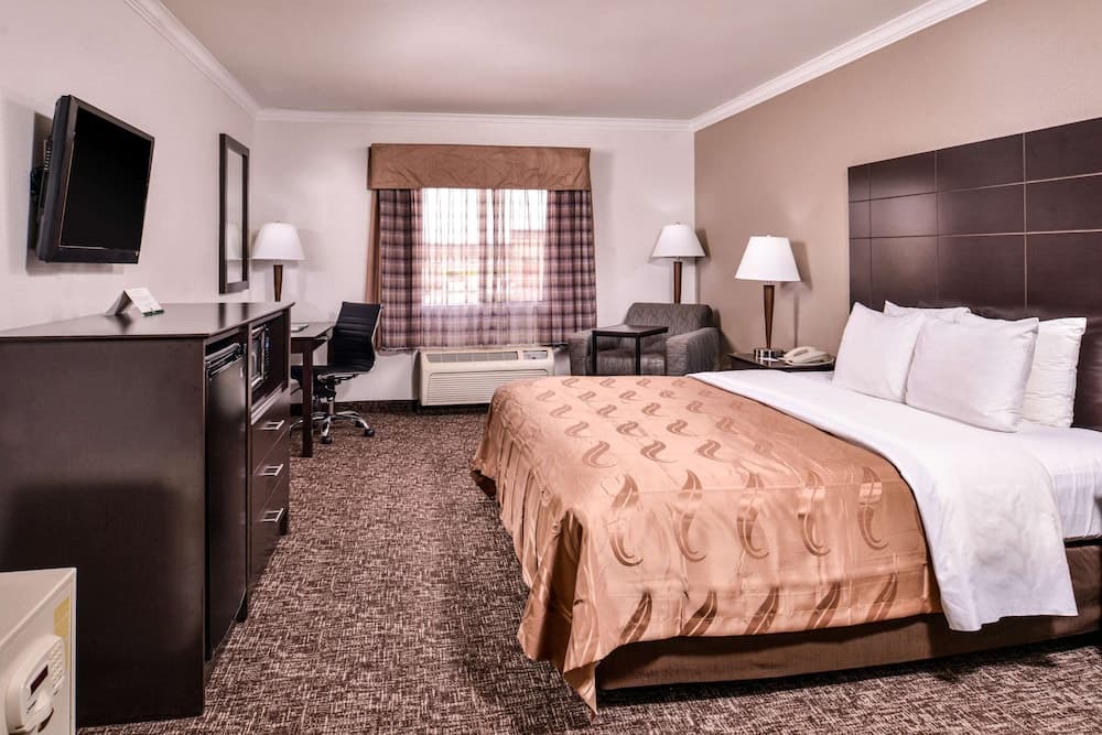Quality Inn & Suites Beaumont gallery photo in Beaumont, TX — image 19