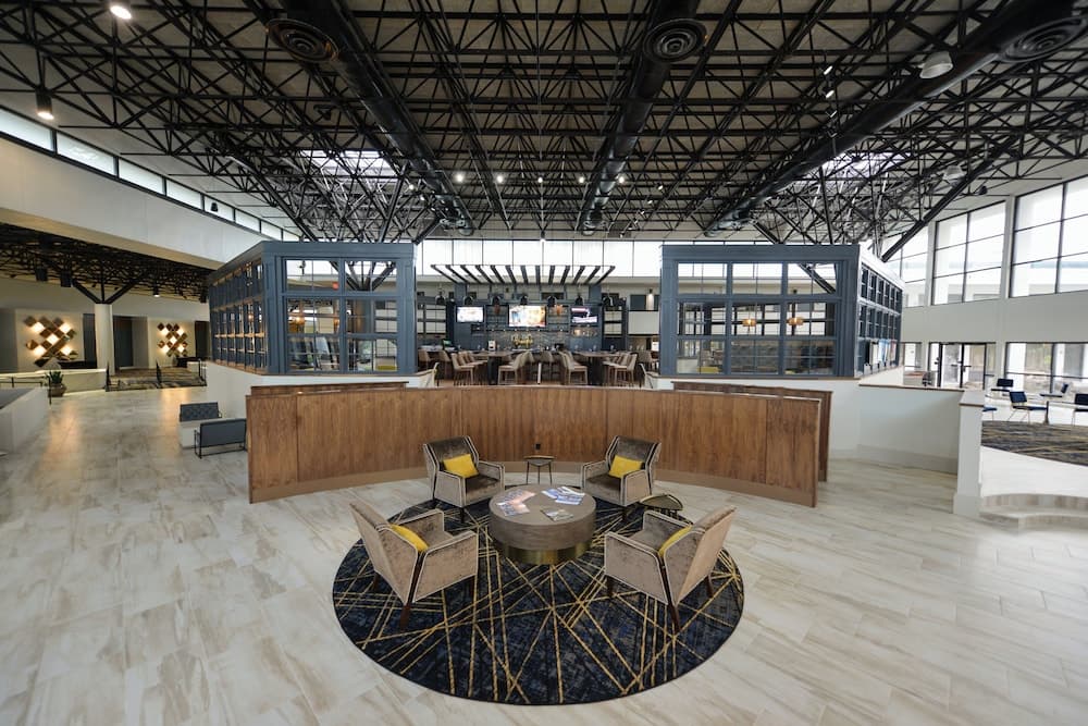 Crowne Plaza Hotel Jacksonville Airport/I-95N by IHG interior in Jacksonville, FL — gallery photo 2