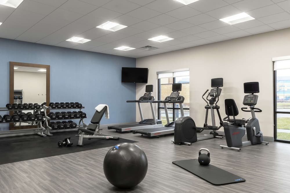 Hampton Inn O'Fallon gallery photo in O'Fallon, IL — image 17