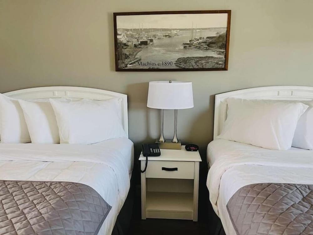 Machias River Inn interior in Machias — gallery photo 2