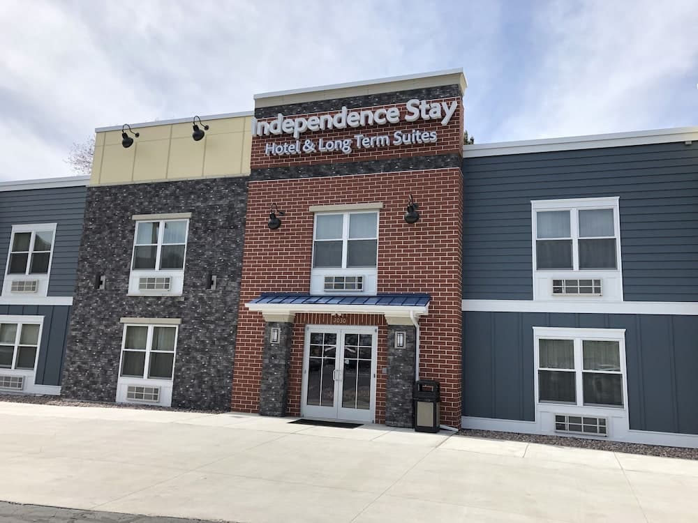 Independence Stay featured exterior or lobby in Marinette, WI — similar hotel