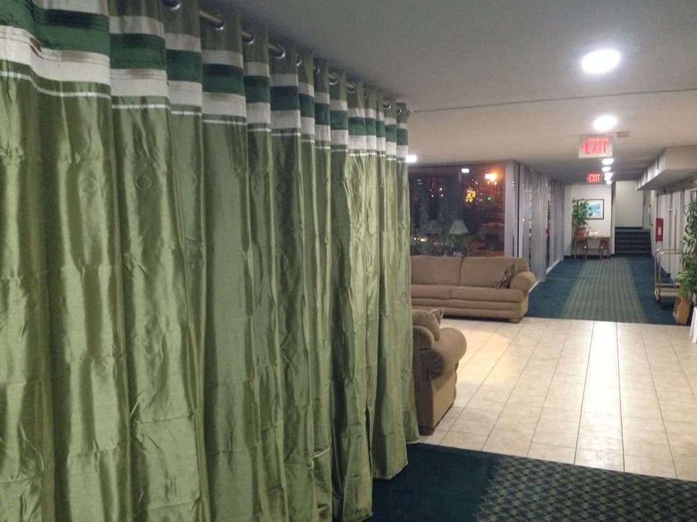 Rodeway Inn Bedford property views in Bedford, PA — gallery photo 3