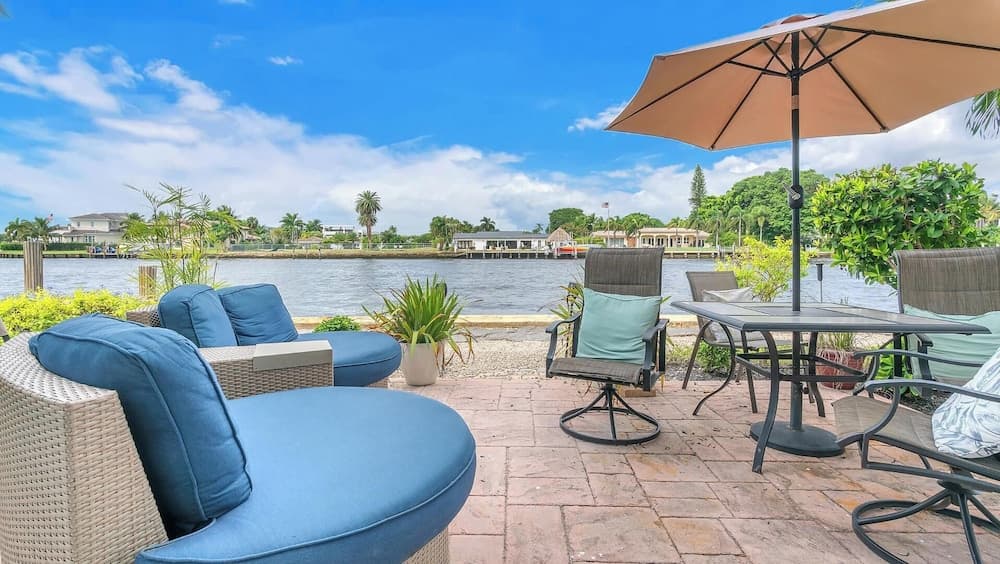 Seacrest Villas interior in Pompano Beach, FL — gallery photo 2