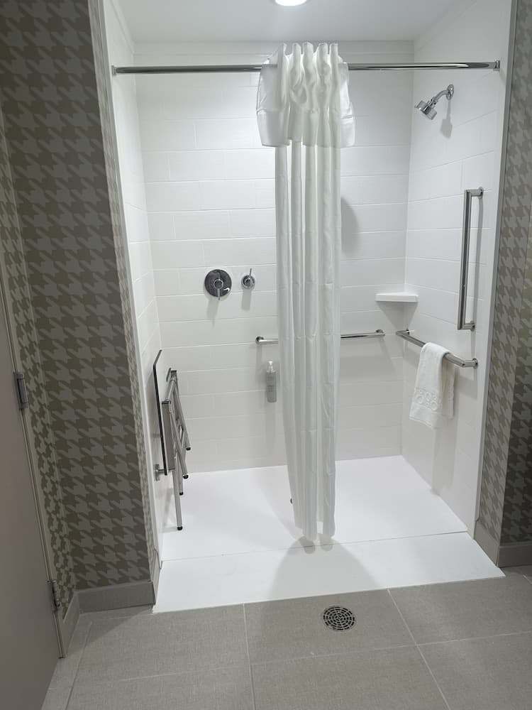 Home2 Suites By Hilton Racine gallery photo in Sturtevant, WI — image 10