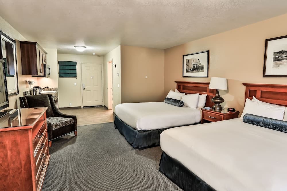 The Springs Resort & Spa interior in Pagosa Springs, CO — gallery photo 2