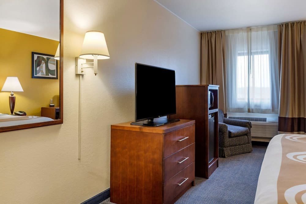 Quality Inn & Suites Zanesville City Center gallery photo in Zanesville, OH — image 21