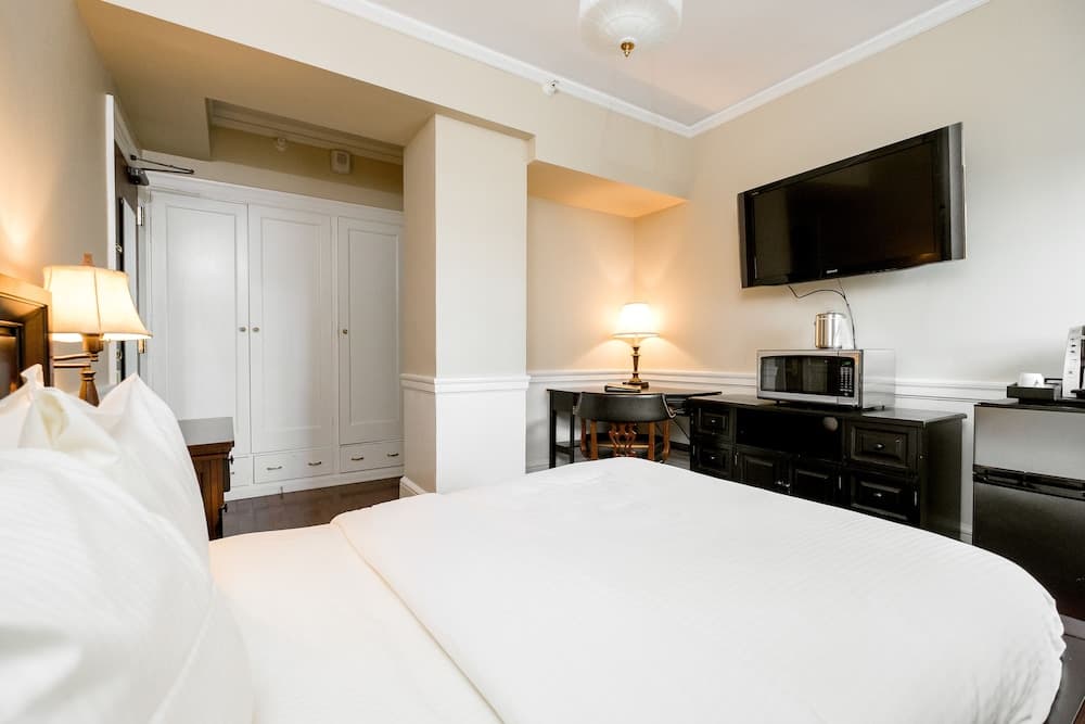 Hotel 340 gallery photo in St. Paul, MN — image 73