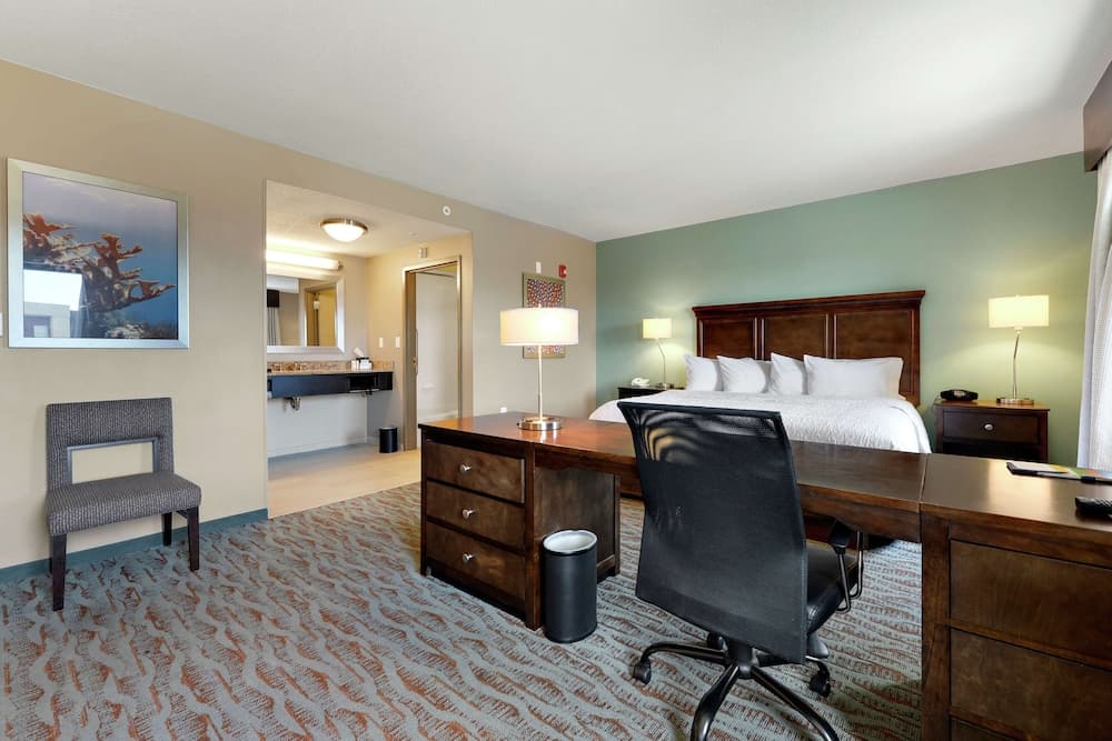 Hampton Inn & Suites Gulfport I-10 gallery photo in Gulfport, MS — image 62