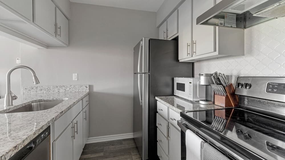Landing  San Antonio Royal Ridge property views in San Antonio, TX — gallery photo 3