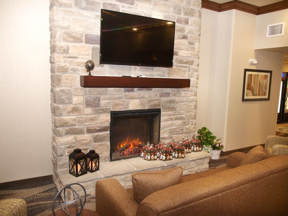 Cobblestone Inn & Suites - Vinton gallery photo in Vinton, LA — image 59