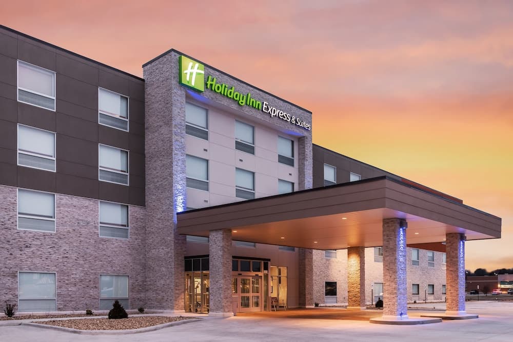 Holiday Inn Express & Suites West Plains Southwest by IHG — hotel in West Plains, Missouri