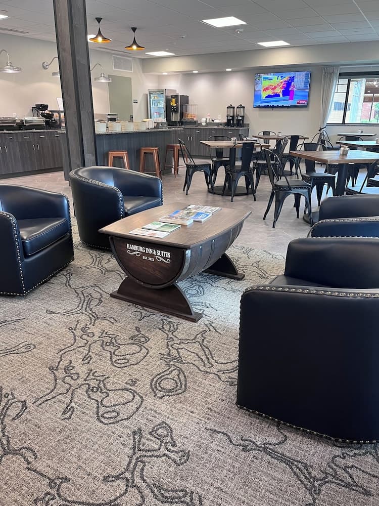 Hamburg Inn & Suites interior in Hamburg, IA — gallery photo 2