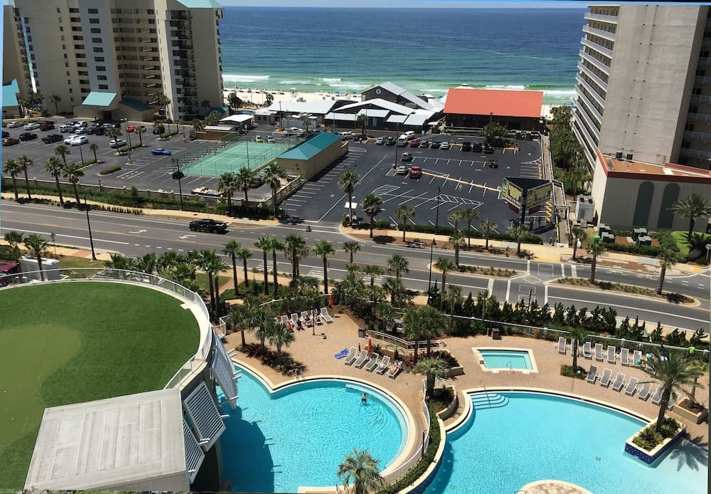 Laketown Wharf by Emerald View Resorts property views in Panama City Beach, FL — gallery photo 3