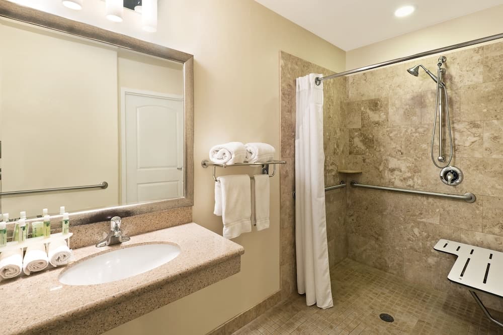 Holiday Inn Express & Suites Casa Grande by IHG interior in Casa Grande, AZ — gallery photo 2