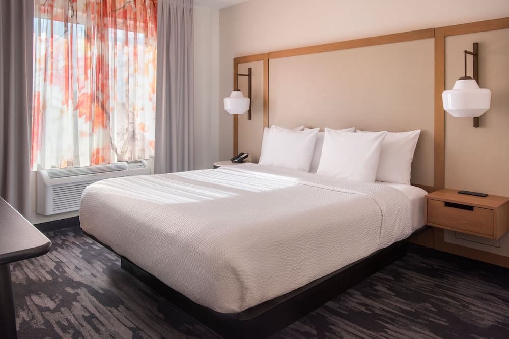 Fairfield Inn by Marriott LaGuardia Airport/Flushing property views in Flushing, NY — gallery photo 3