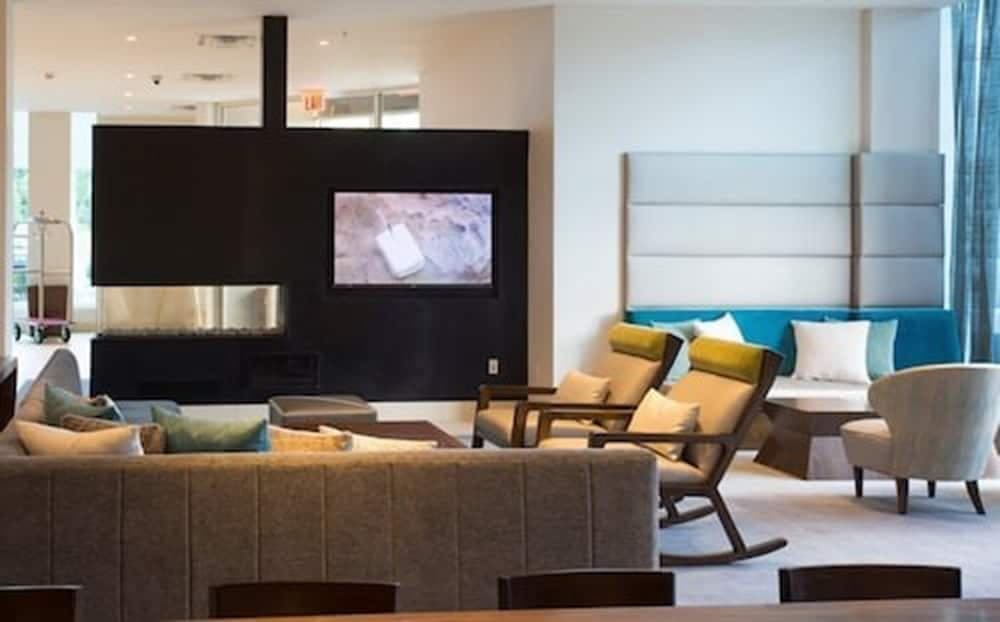 Residence Inn New York The Bronx At Metro Center Atrium gallery photo in Bronx, NY — image 23
