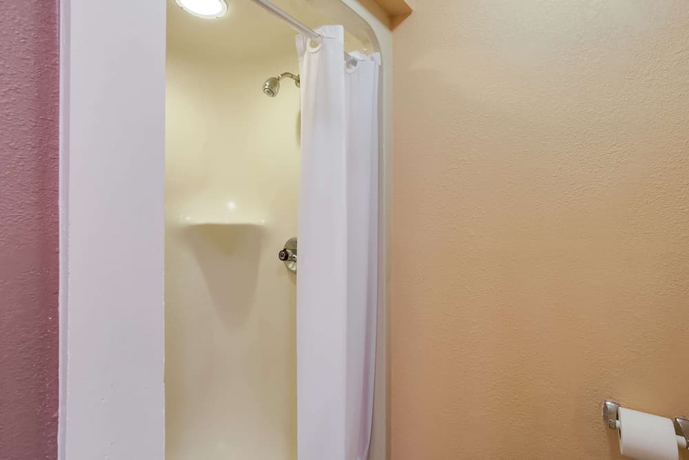 Quality Inn Lees Summit - Kansas City gallery photo in Lee's Summit, MO — image 33