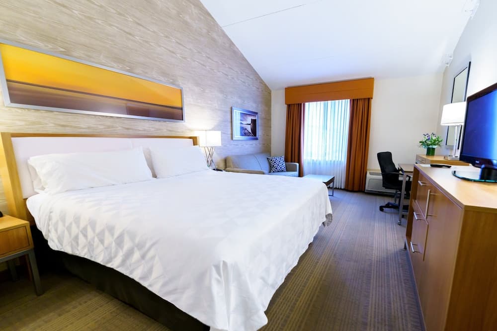 Iris Hotel Cape Cod gallery photo in Falmouth, MA — image 6