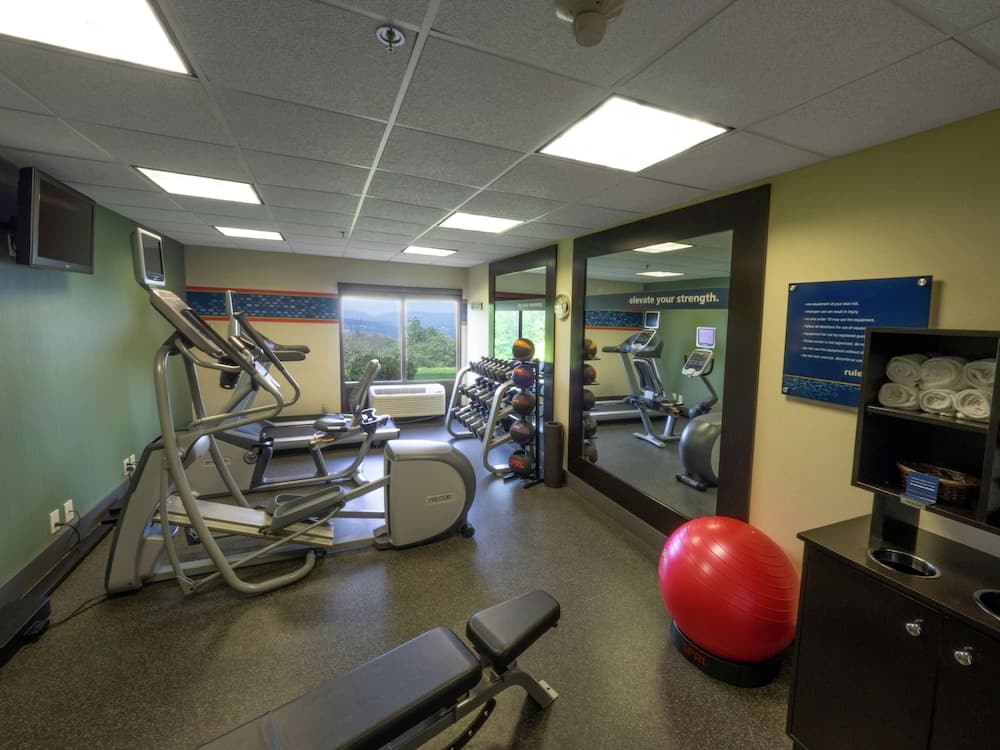 Hampton Inn Hazleton gallery photo in Sugarloaf, PA — image 23