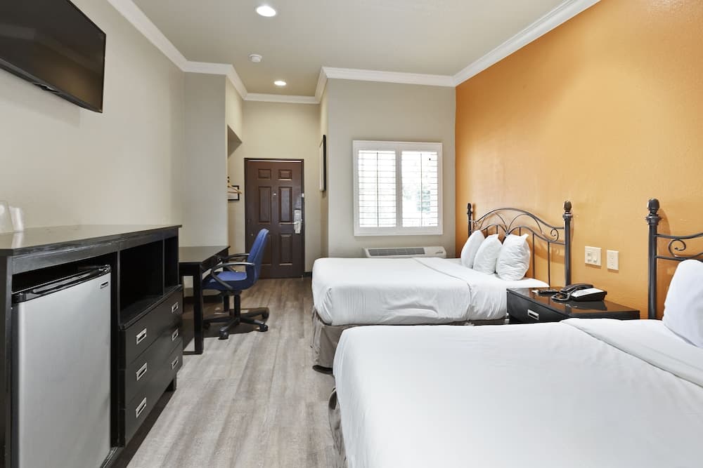 Le Blanc Inn & Suites gallery photo in El Monte, CA — image 29
