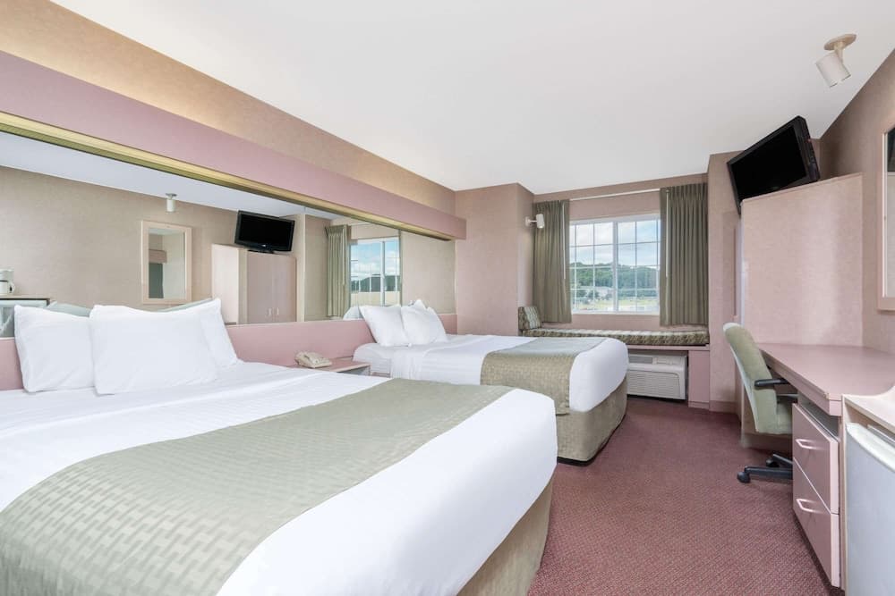 Microtel Inn by Wyndham Onalaska/La Crosse gallery photo in Onalaska, WI — image 12