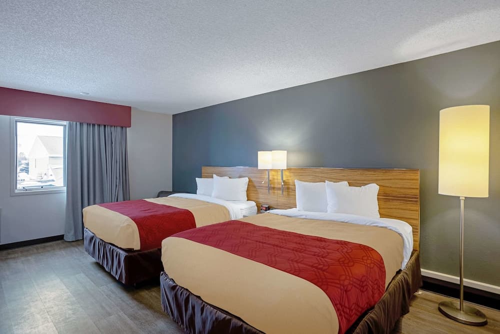 Quality Inn Frontier at U.S. Hwy 30 property views in Clinton, IA — gallery photo 3