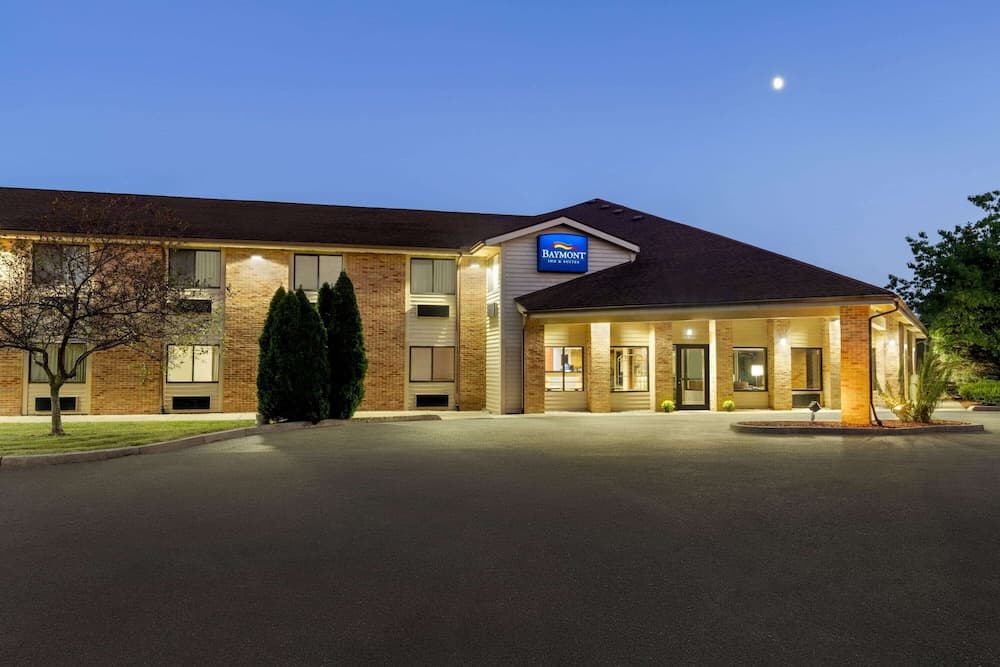 Baymont by Wyndham Monroe featured exterior or lobby in Monroe, MI — similar hotel