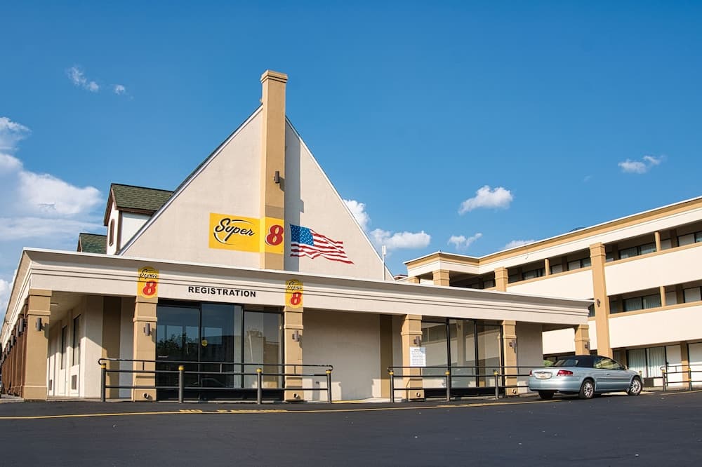 Super 8 by Wyndham Alexandria/Washington D.C. Area featured exterior or lobby in Alexandria, VA — similar hotel