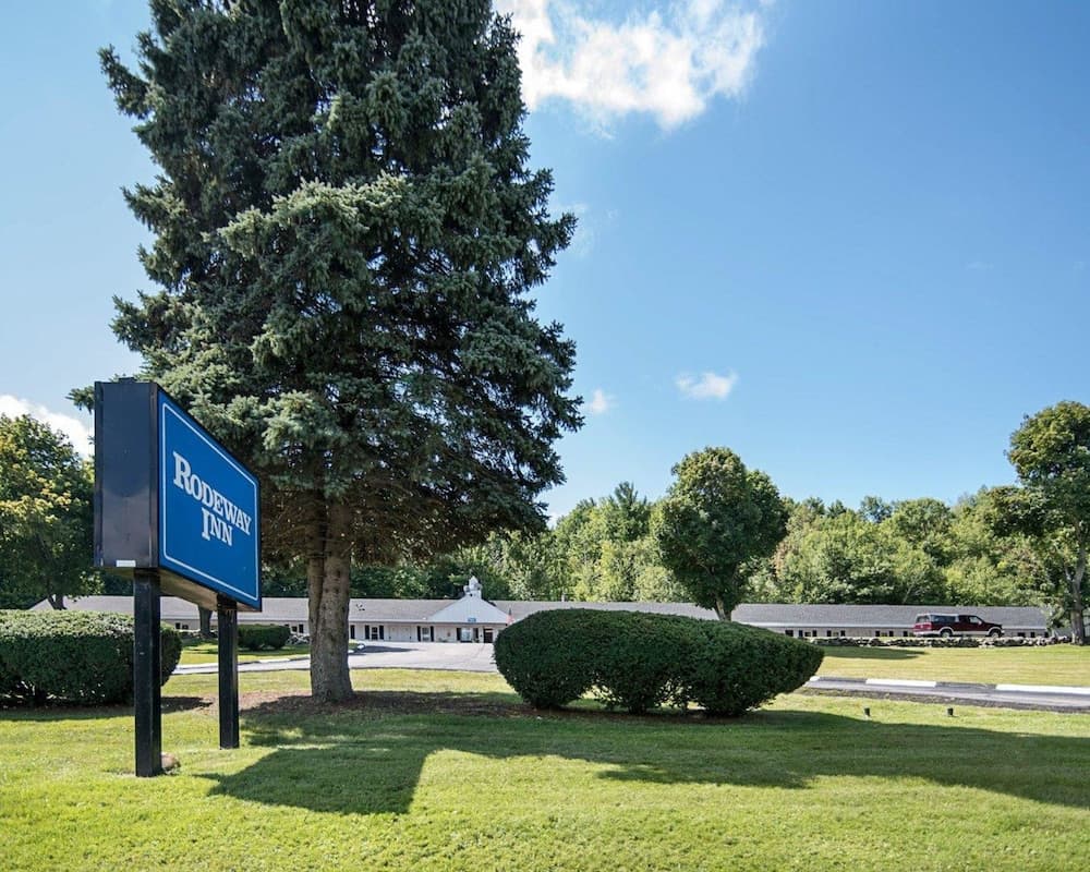 Econo Lodge gallery photo in Westminster — image 11