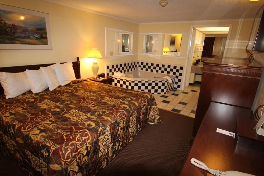 Rodeway Inn & Suites Saginaw I-675 gallery photo in Saginaw, MI — image 18