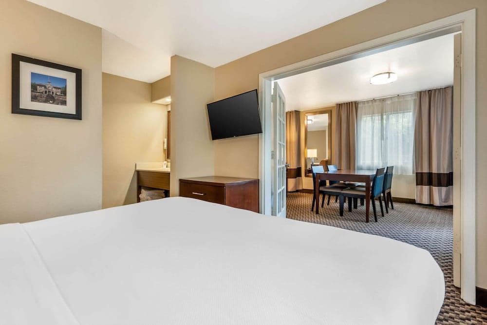 Comfort Inn Fairfield Napa Valley Area gallery photo in Fairfield, CA — image 11