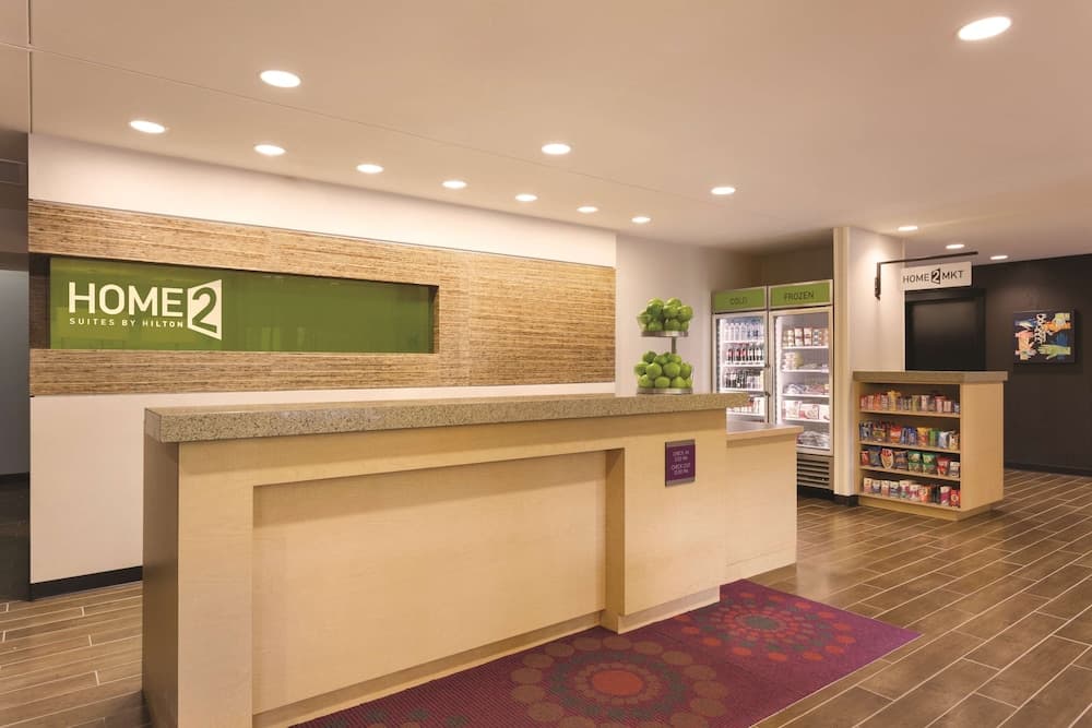 Home2 Suites by Hilton Pittsburgh Cranberry interior in Cranberry Township — gallery photo 2