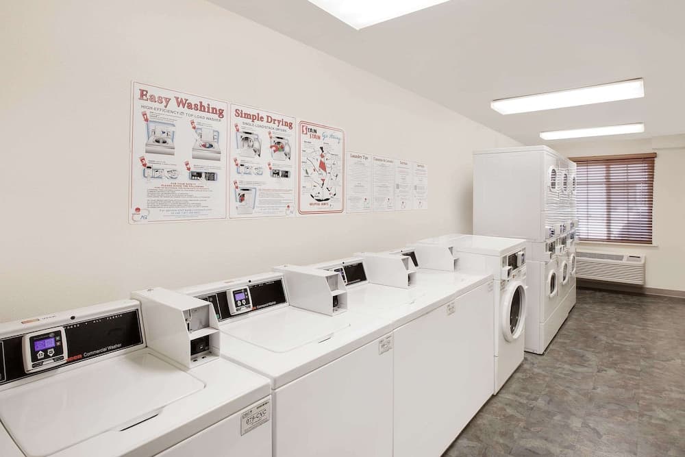WoodSpring Suites Denton gallery photo in Denton, TX — image 24
