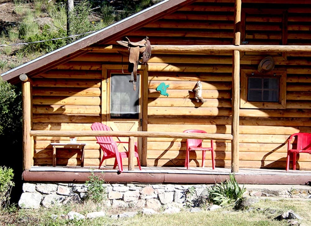 Creekside Lodge at Yellowstone property views in Cody — gallery photo 3