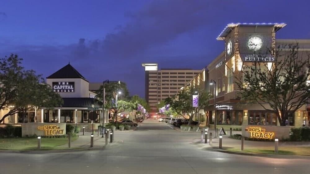 The One Boutique Hotel gallery photo in Carrollton, TX — image 11