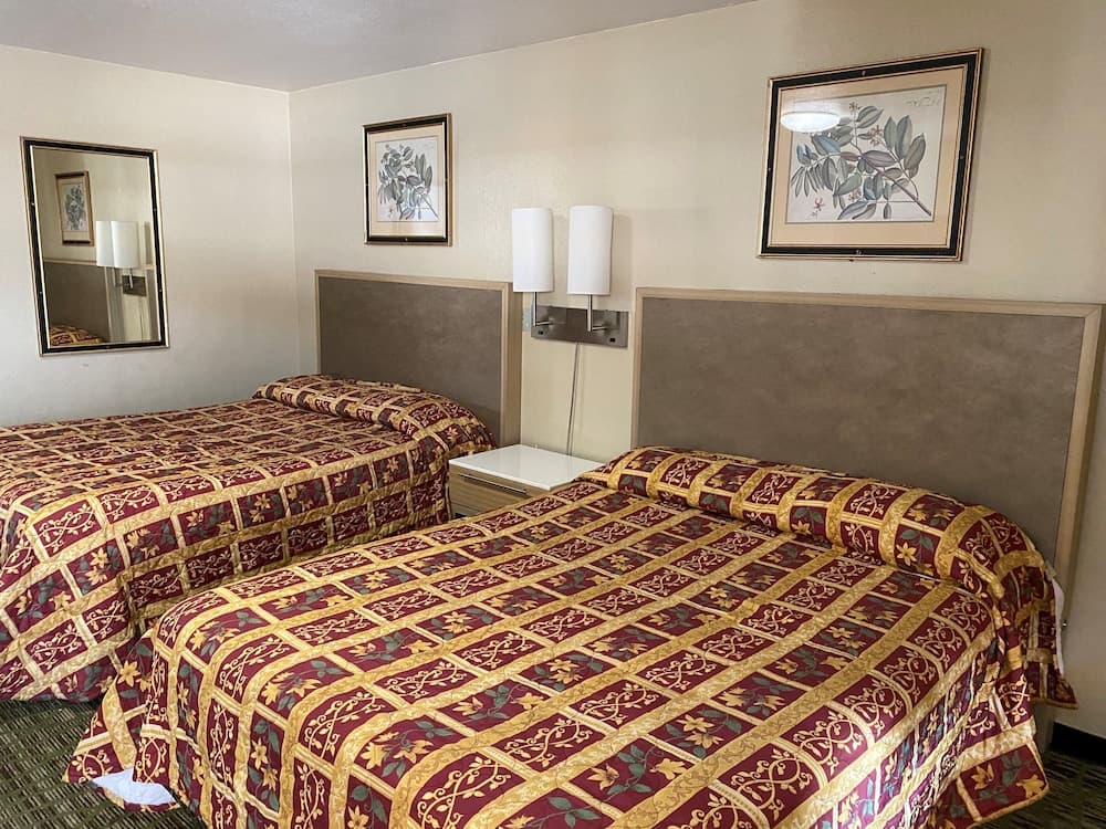 PACIFIC EXPRESS INN gallery photo in Merced, CA — image 11