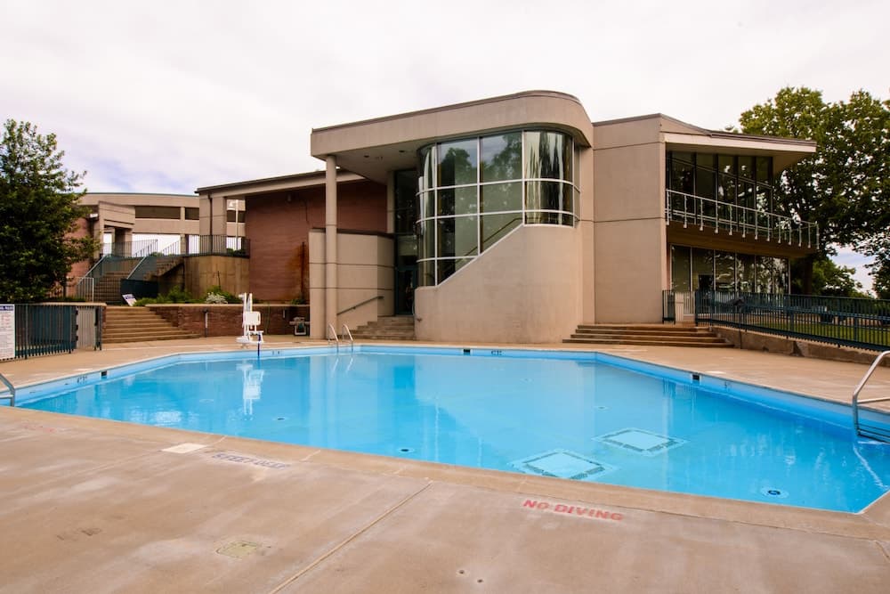 Kentucky Dam Village State Resort Park featured exterior or lobby in Gilbertsville, KY — similar hotel